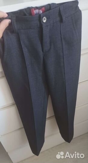 Школьный костюм для мальчика 128 серый - Вид