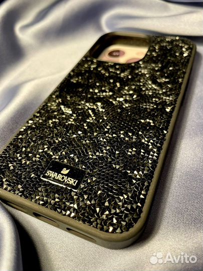 Чехол Swarovski на iPhone