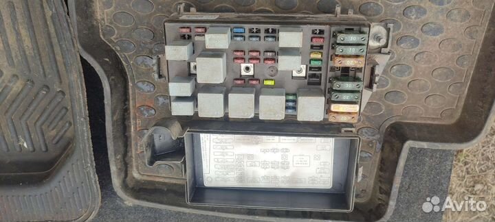 Daewoo nubira блок предохранителей