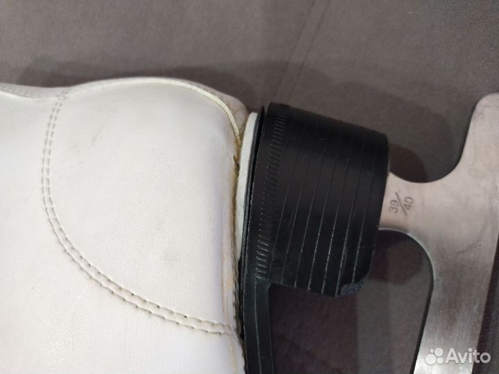 Коньки фигурные