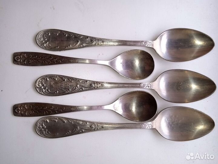 Ложки 40 лет октября