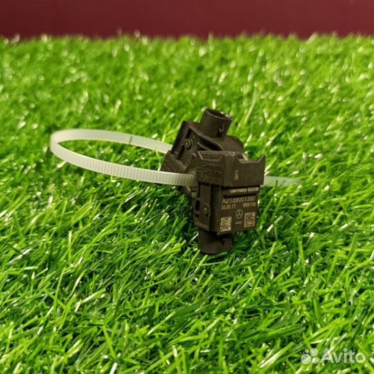 Датчик удара передний Mercedes E213 2017