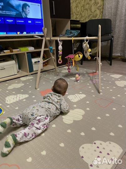 Стойка-тренажер Монтессори