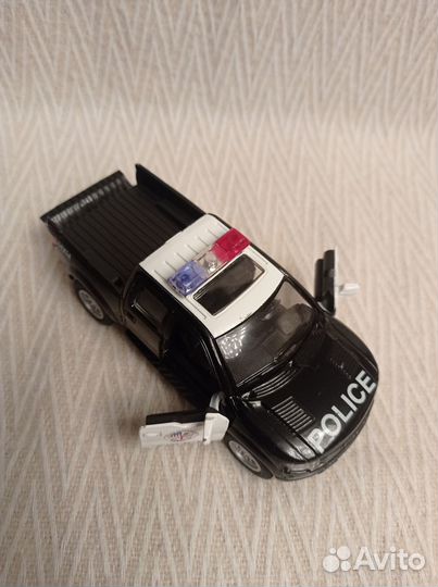 Машинки металлические Форд Раптор, Лотус