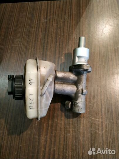 Главный тормозной цилиндр Saab 9-5