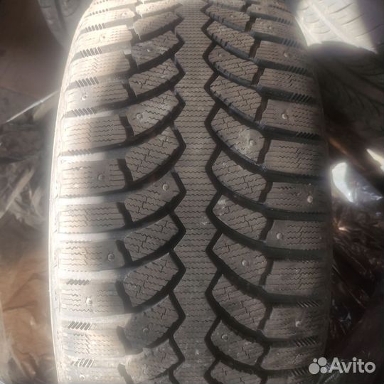 Bridgestone Blizzak Ice 255/45 R18