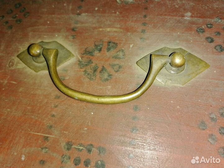 Сундук деревянный старинный