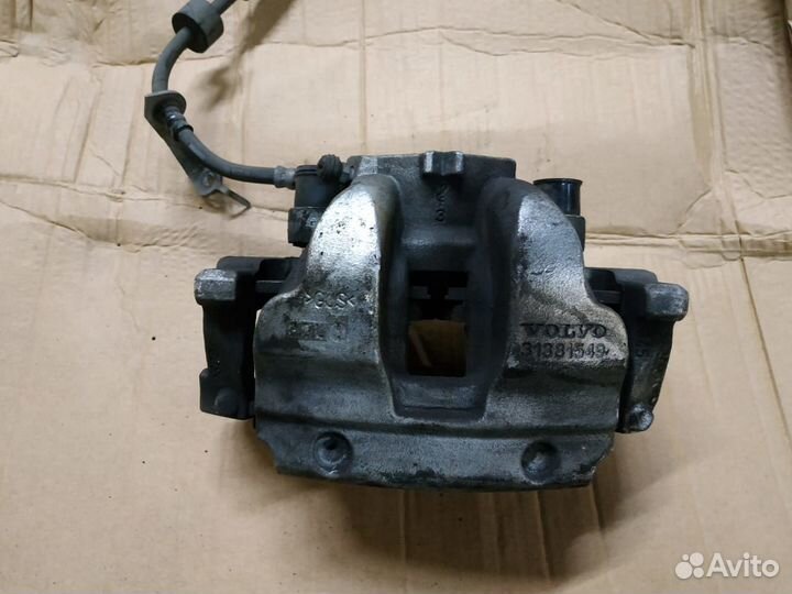 Вольво XC90 суппорт тормозной 36010013 36010012