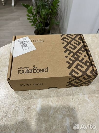 Wi-Fi роутер MikroTik RB951Ui-2HnD