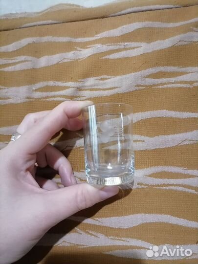 Бокалы, стопки, фужеры