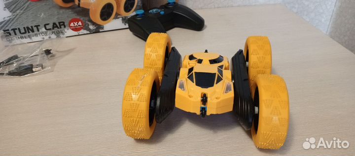 Машинка на пульте управления для ребенка