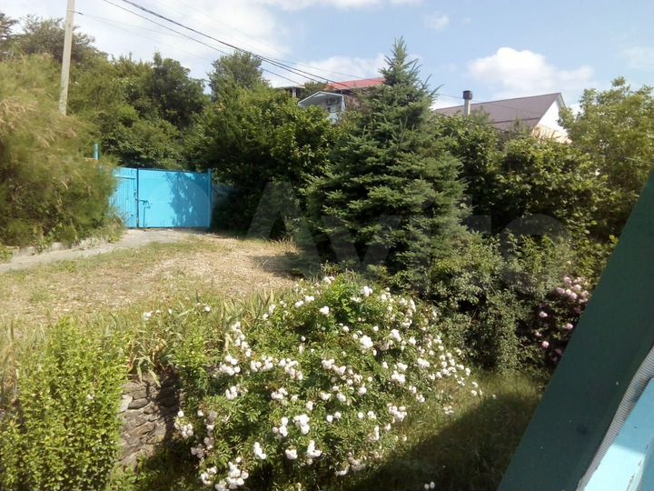 Комната 12 м² в 4-к., 1/2 эт.