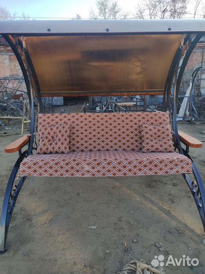 Качели для садового участка