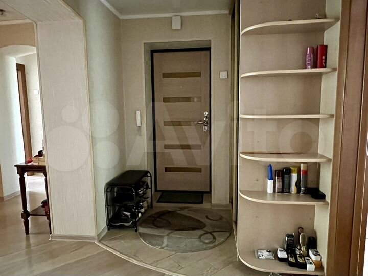 4-к. квартира, 90 м², 4/5 эт.