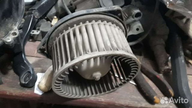 Моторчик отопителя Nissan avenir p10