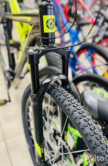 Горный велосипед Stinger Graphite Pro 29