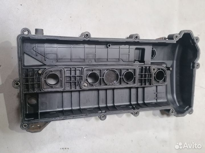 Клапанная крышка Ford Focus 2 qqdb (дефект)