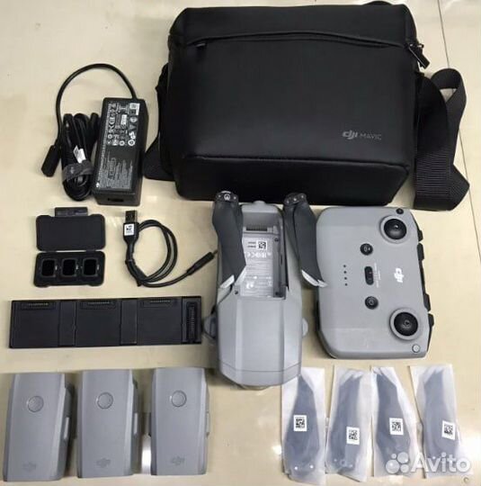 Квадрокоптер DJI Mavic Air2 Fly More Combo