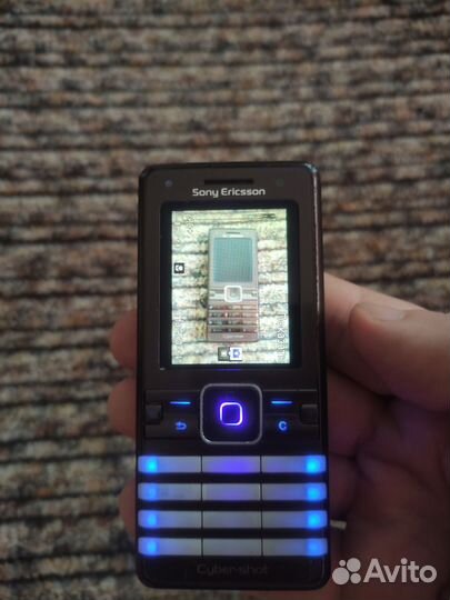 Sony Ericsson K770i