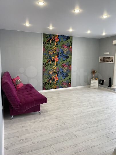 2-к. квартира, 72 м², 4/10 эт.
