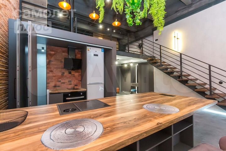 3-к. квартира, 95,6 м², 2/4 эт.