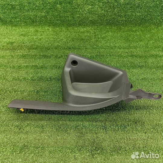 Накладка внутренняя на порог задняя левая Ford 2