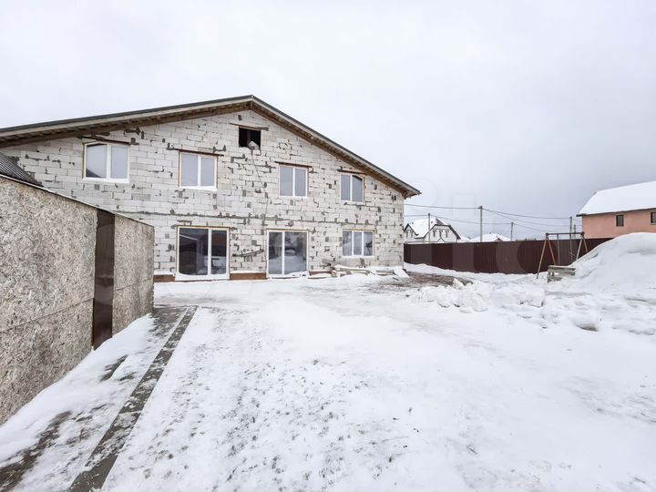 Дом 192 м² на участке 5 сот.