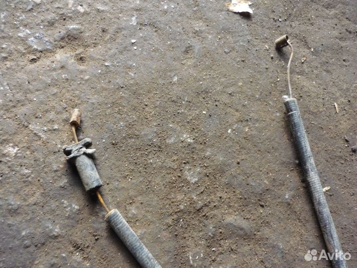 Трос капота Шкода октавия тур