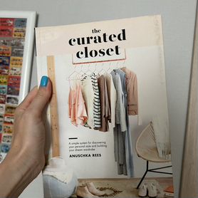 Книга The curated closet Anuschka Rees