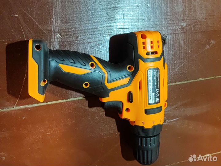 Электрический инструмент