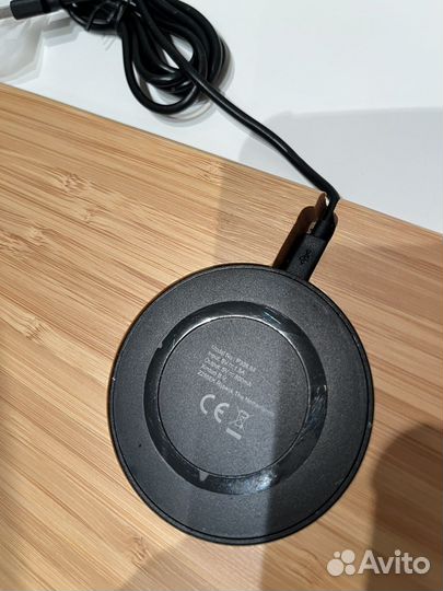 Беспроводное зарядное устройство - органайзер