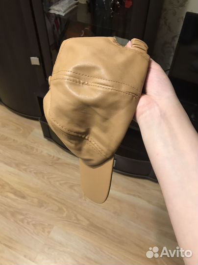 Кожанная кепка