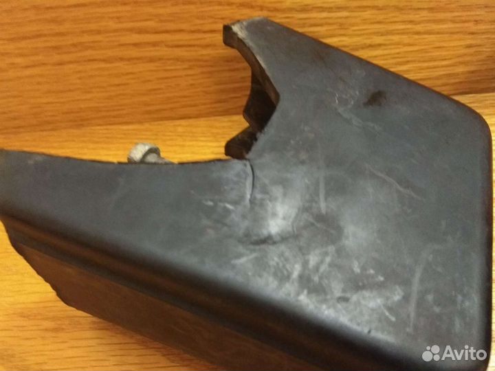 Буфер на бампер (клык) ваз-2106