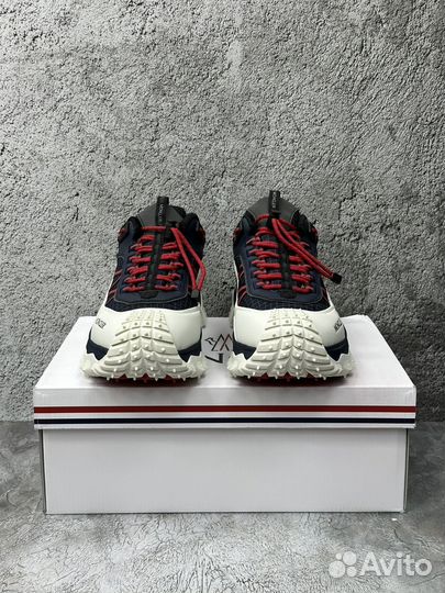 Moncler Trailgrip Gore-Tex Low Blue White Red