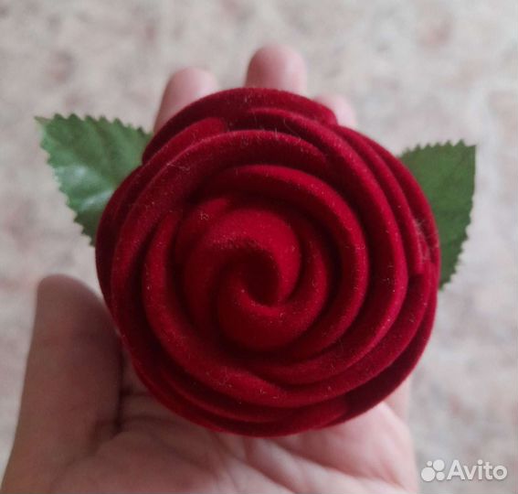 Коробочки для ювелирных изделий