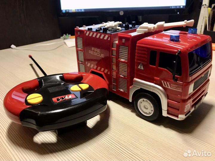 Машина пожарная с пультом управления
