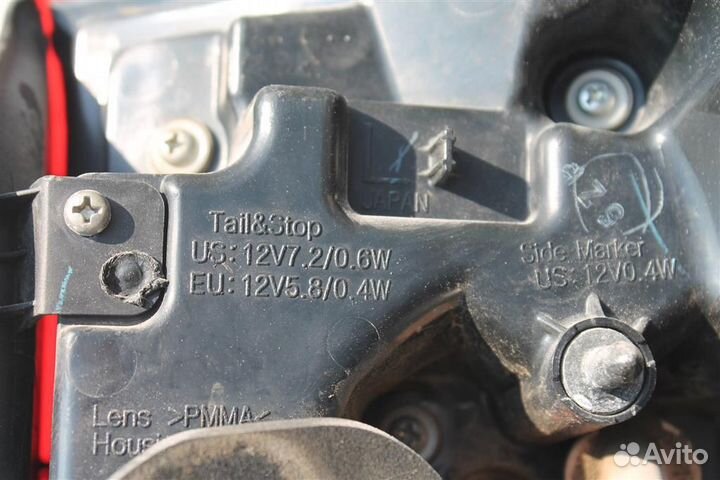Фонарь задний левый Тойота Ленд Крузер 200