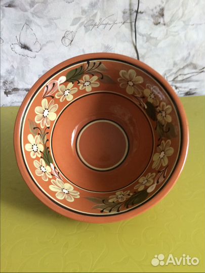 Салатник глиняный новый