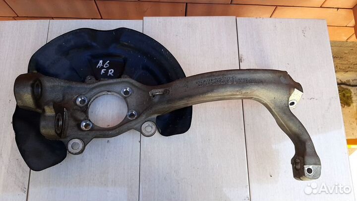 Поворотный кулак передний Audi A6 (C6) 4F2