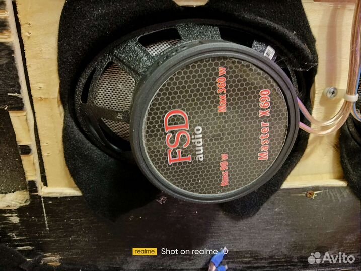 Продам аккустику с полкой на ваз 99