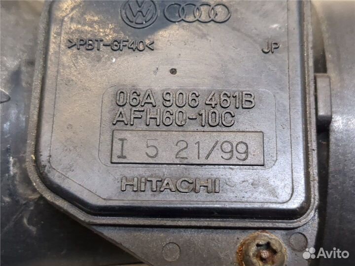 Измеритель потока воздуха Audi A4 (B5), 2000