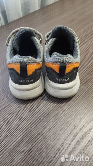 Кроссовки Geox