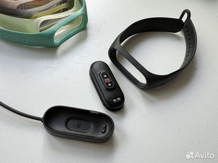 Фитнес браслет xiaomi mi band 4