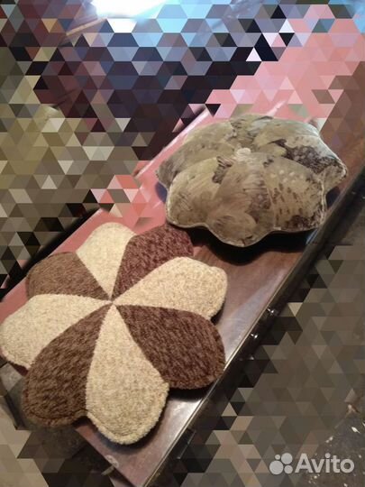 Коврик, подушки, пледы, одеяло