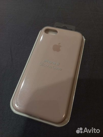 Чехол на iPhone 8