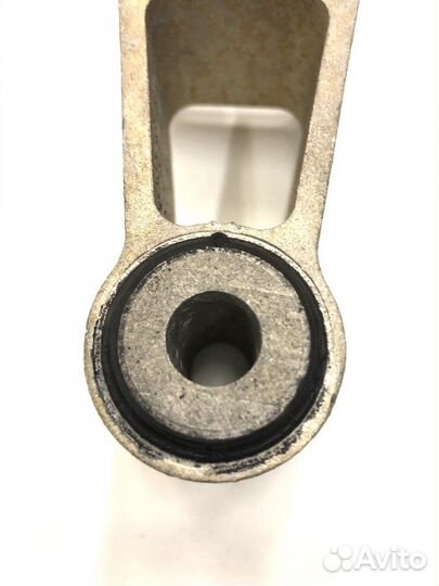 Опора двигателя Range Rover Evoque 2020