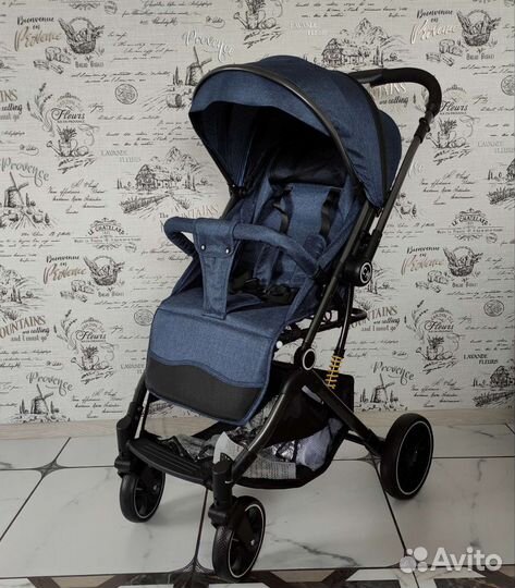 Прогулочная коляска новая Люксмом