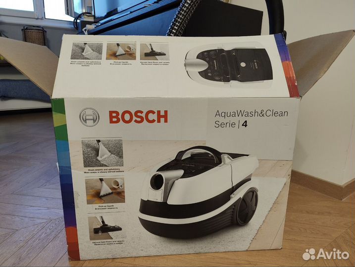 Моющий пылесос Bosch Aqua Wash&Clean 4