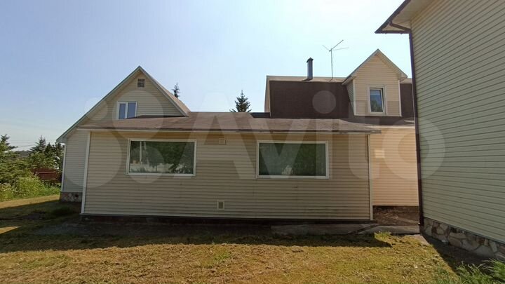 Дом 268 м² на участке 15 сот.