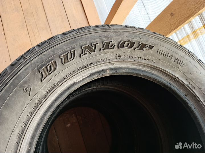 Dunlop Grandtrek AT3 215/65 R16